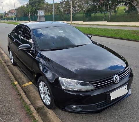 VOLKSWAGEN JETTA 2.0 COMFORTLINE FLEX 4P TIPTRONIC VOLKSWAGEN JETTA 2.0 COMFORTLINE FLEX 4P TIPTRONIC